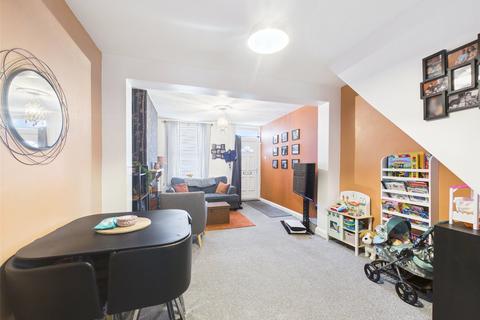 2 bedroom terraced house for sale, Stanley Road, Gloucester, Gloucestershire, GL1