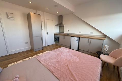undefined, Lodge Lane, Beeston, Leeds, LS11