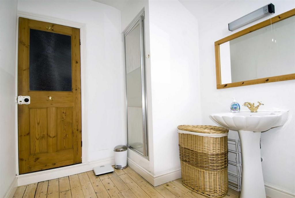 Sherwin St 8.jpg