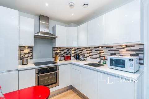 undefined, Ocean Way, Southampton, Hampshire, SO14