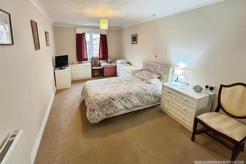 undefined, Blackstones Court, St. Georges Avenue, Stamford