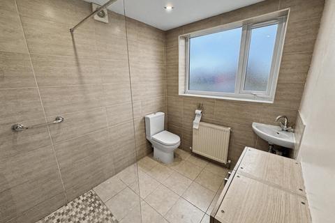 2 bedroom semi-detached house for sale, Highfield Road, Prestwich, M25