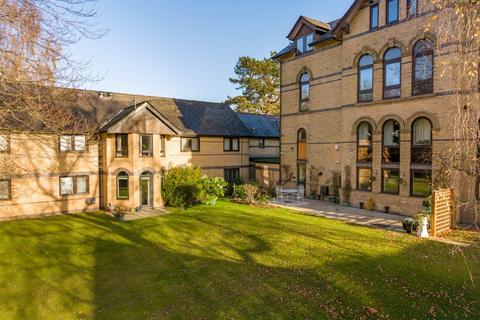 2 bedroom flat for sale, St Margarets Road, Bowdon, Cheshire, WA14
