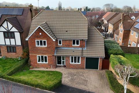 undefined, Hedley Close, Aston Clinton