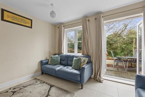 undefined, Hillview Gardens, High Wycombe HP13