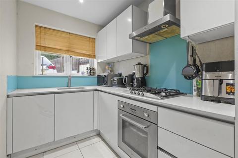 undefined, Hillview Gardens, High Wycombe HP13