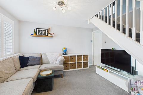 2 bedroom terraced house for sale, Cranleigh Close, Cheshunt