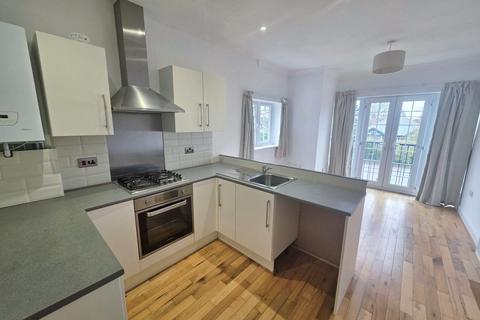2 bedroom flat for sale, First Floor Flat, Stannington Crescent, SO40