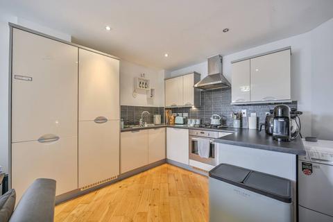 Coppetts Road, Muswell Hill, London, N10