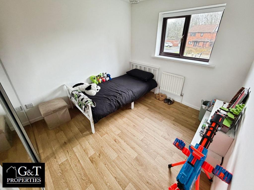 Second bedroom