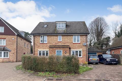 undefined, Astor Park, Maidstone ME16