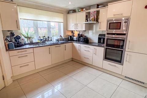 undefined, Astor Park, Maidstone ME16