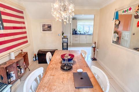 undefined, Astor Park, Maidstone ME16