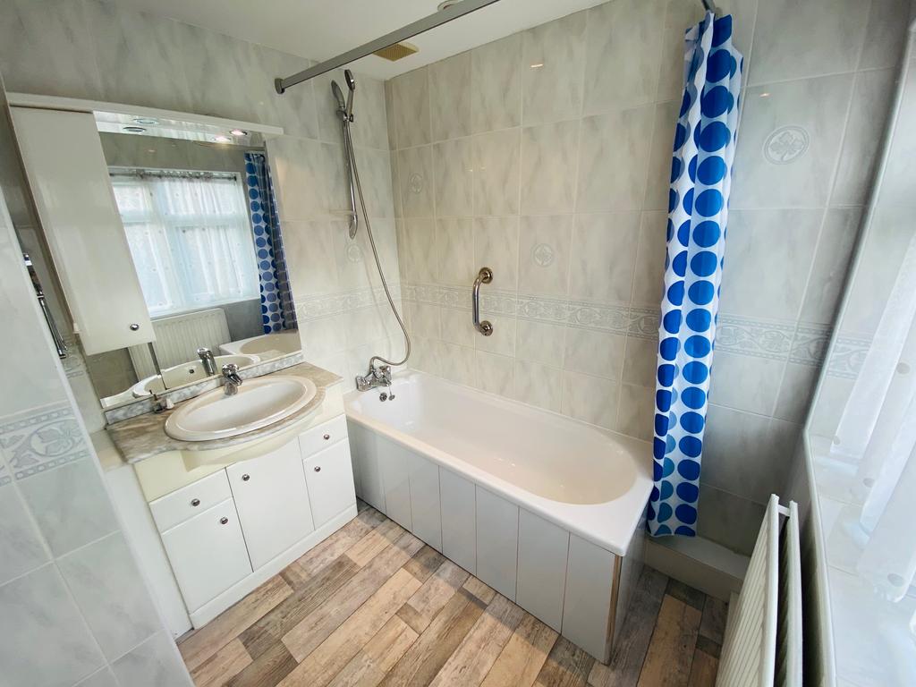 Family bathroom