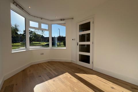 undefined, Peel Close, Solihull, West Midlands, B92