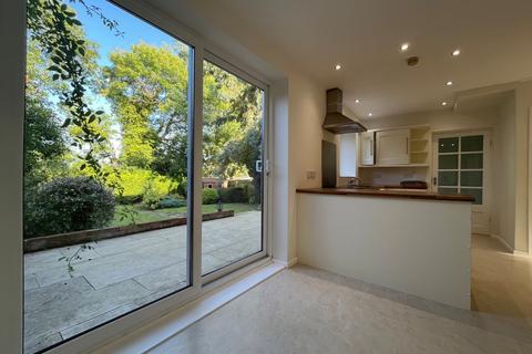 undefined, Peel Close, Solihull, West Midlands, B92