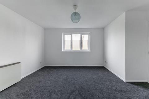2 bedroom flat to rent, Leigh Hunt Drive, Southgate, N14 6DA
