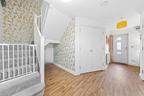 3 bedroom semi-detached house for sale, Thwaite Close, Great Oakley, NN18