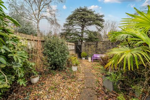 3 bedroom terraced house for sale, Templemere, Weybridge, KT13