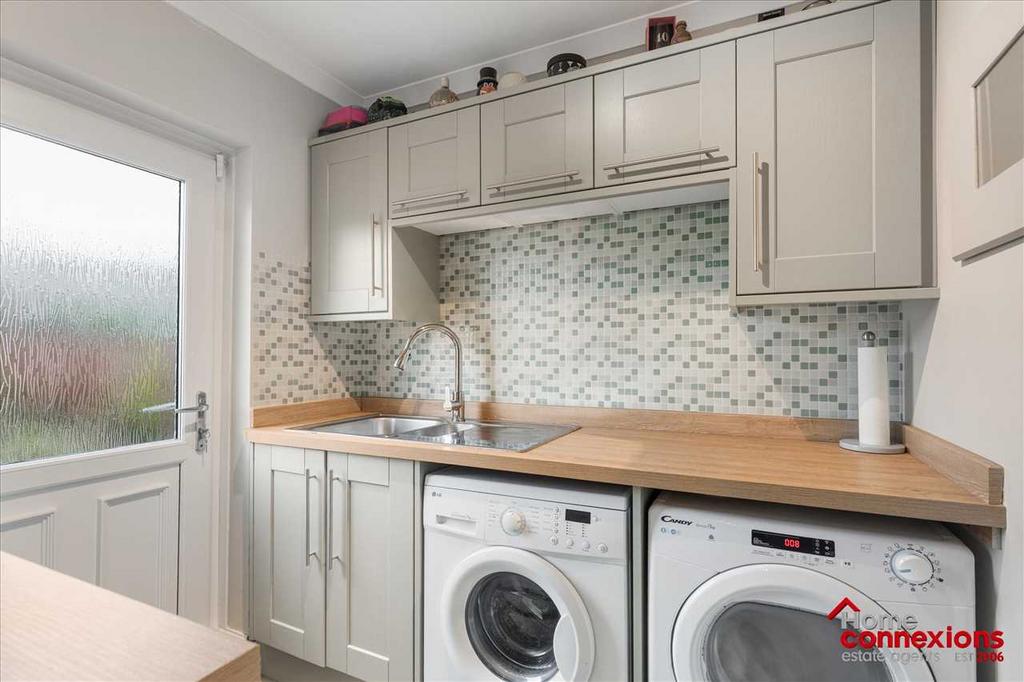 Utility Room (1)