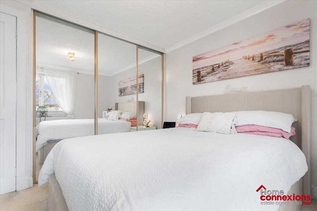 Bedroom Two (2)