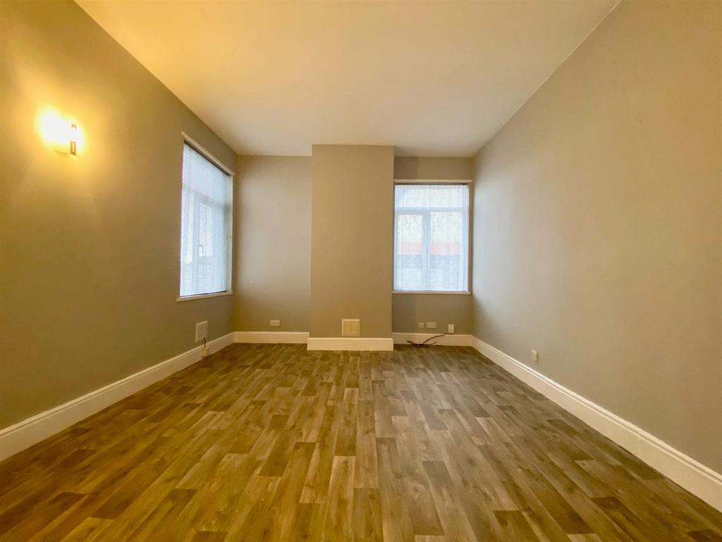 Living Space 2.jpg