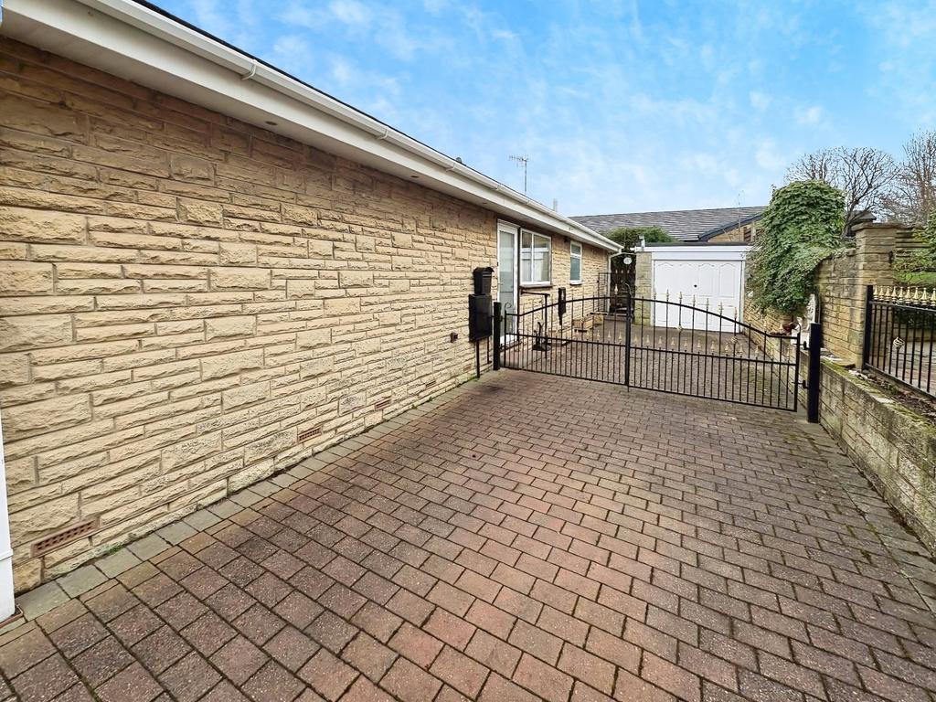 Driveway &amp; Garage