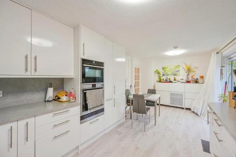 undefined, Windmill Close, Uttoxeter, ST14