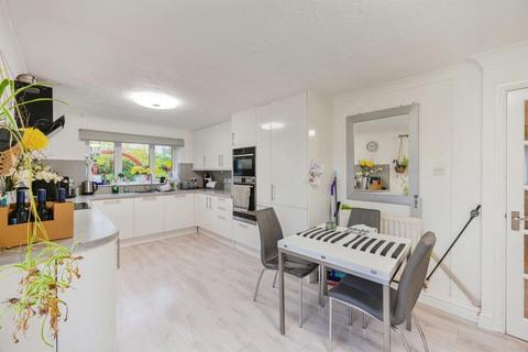 undefined, Windmill Close, Uttoxeter, ST14