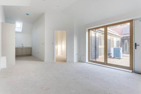 undefined, Princess Charlotte Court, Kneesworth Street,