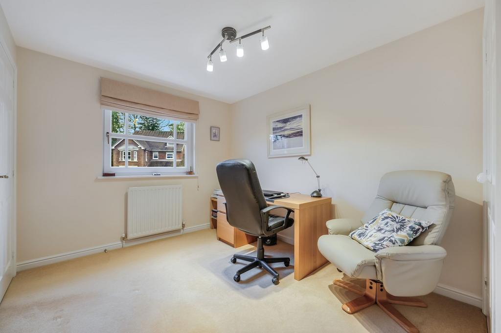 Bedroom 4 / Office