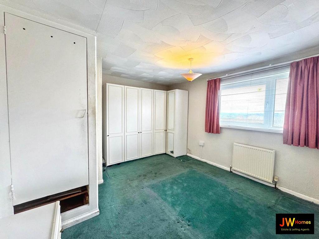 Bedroom 1 (5)