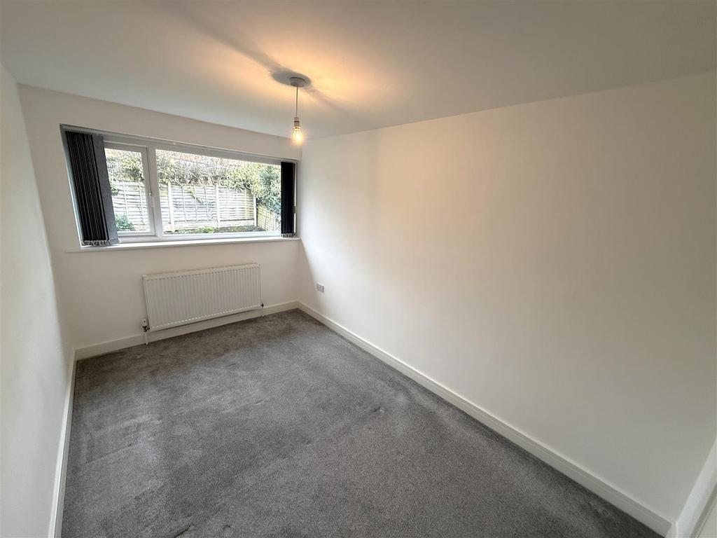 Third bedroom.JPG
