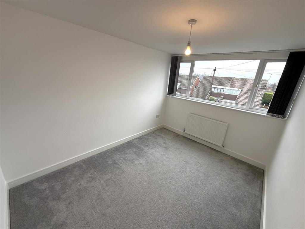 Bedroom 2.JPG