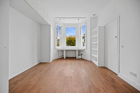 1 bedroom flat to rent, Addison Gardens, London, W14