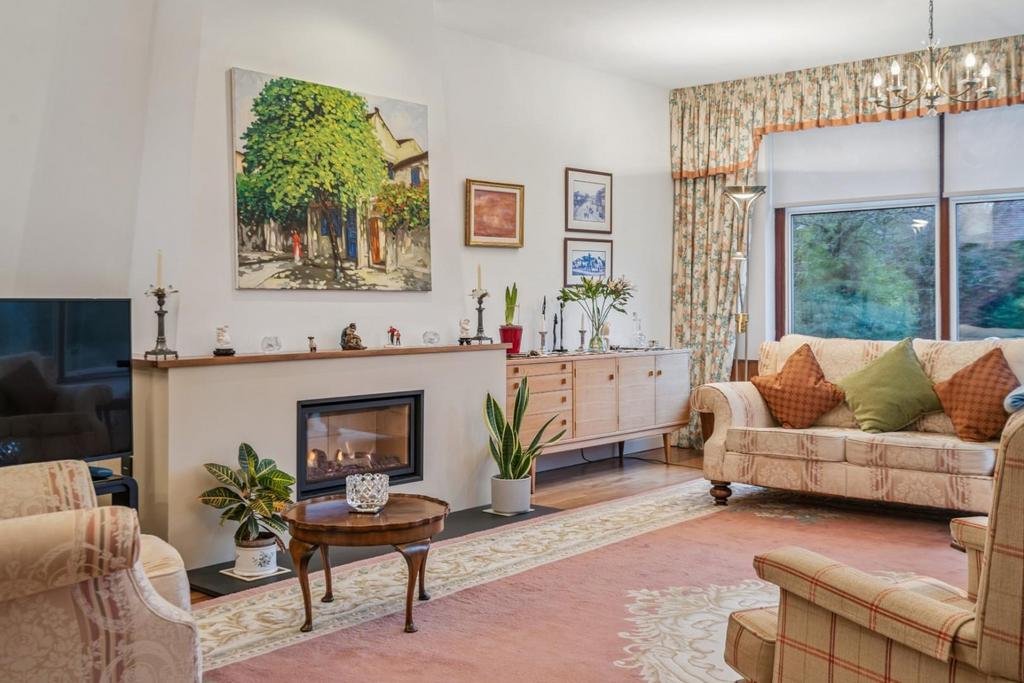 Sitting Room - Fireplace