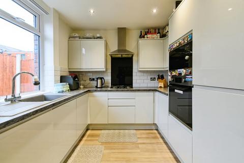 3 bedroom end of terrace house for sale, Bowgreave Avenue, Greater Manchester BL2