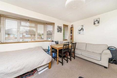 2 bedroom maisonette to rent, Cavendish Avenue, Ealing, Ealing