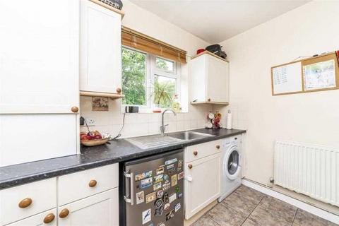 2 bedroom maisonette to rent, Cavendish Avenue, Ealing, Ealing