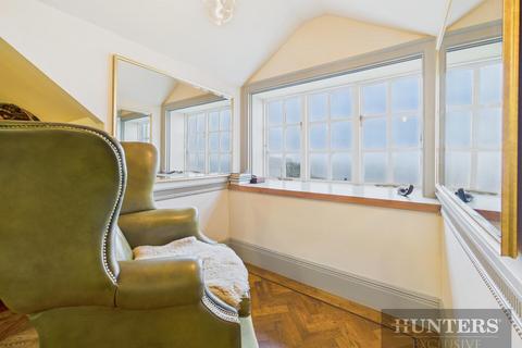 3 bedroom apartment for sale, Esplanade, Scarborough