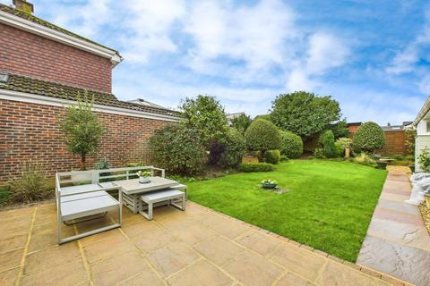 undefined, Kingfisher Way, Horsham RH12
