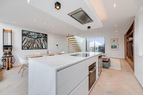 2 bedroom flat for sale, St. Albans Place, Angel, N1