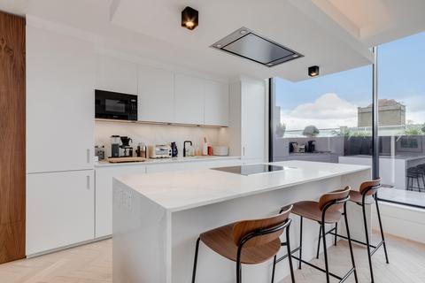 2 bedroom flat for sale, St. Albans Place, Angel, N1