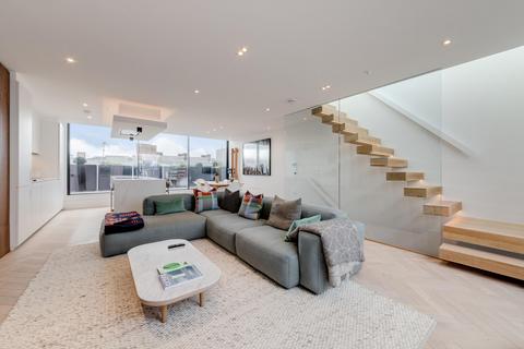 2 bedroom flat for sale, St. Albans Place, Angel, N1