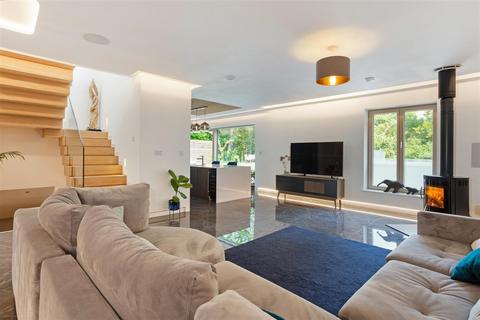 6 bedroom detached house for sale, Stroud Road, Nailsworth, Stroud