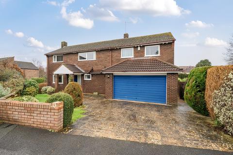 4 bedroom detached house for sale, Osborne Way, Taunton