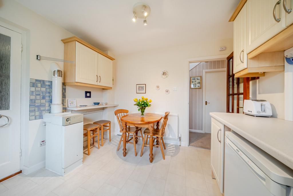 Kitchen / Breakfast Room