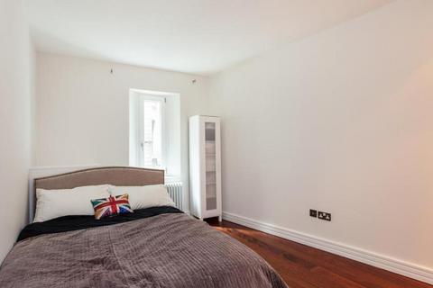 2 bedroom apartment to rent, Cunningham Place, London NW8