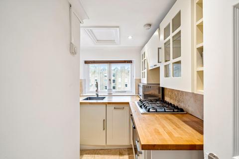 2 bedroom flat to rent, Elvaston Place, South Kensington, London SW7