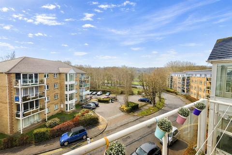 2 bedroom apartment for sale, Foxglove Way, Luton, LU3 1EA